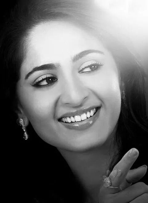 Anushka Shetty black and white photo smiling