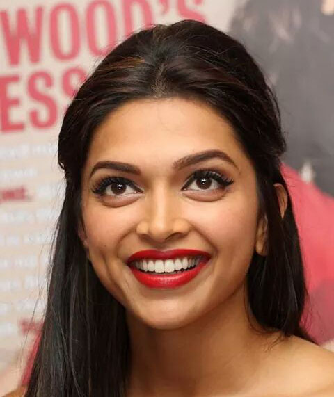 Deepika Padukone smiling close up