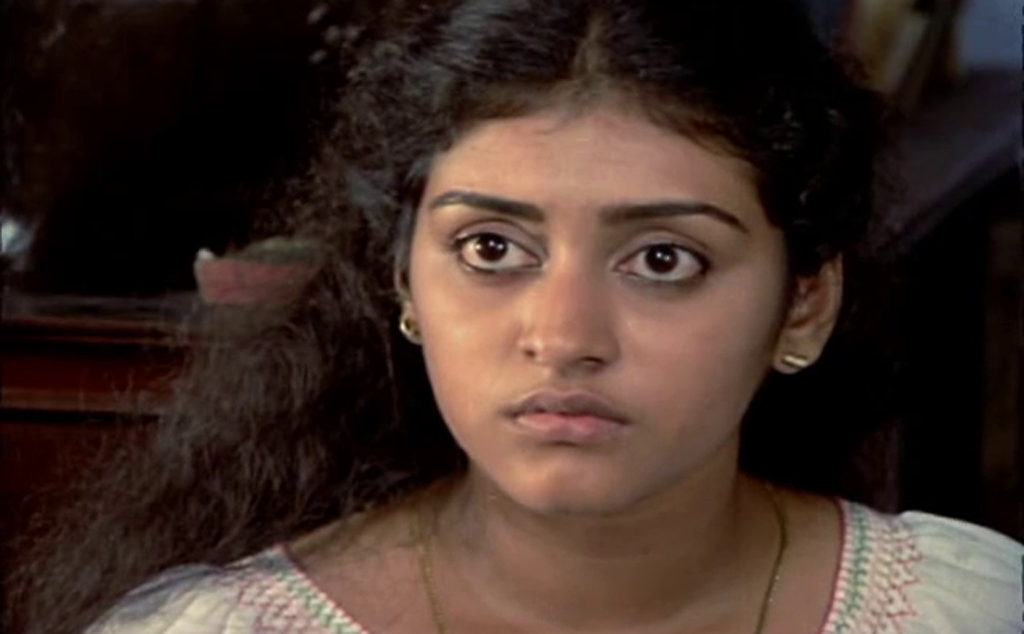 Malayalam actress Parvathy in Thoovanathumbikal