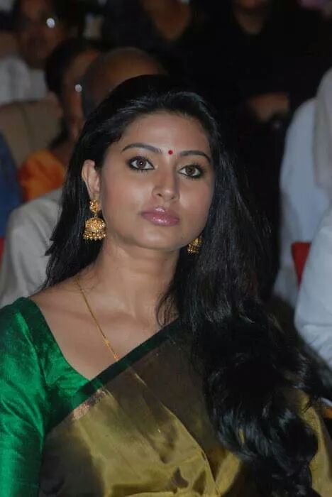 Actress Sneha in green saree