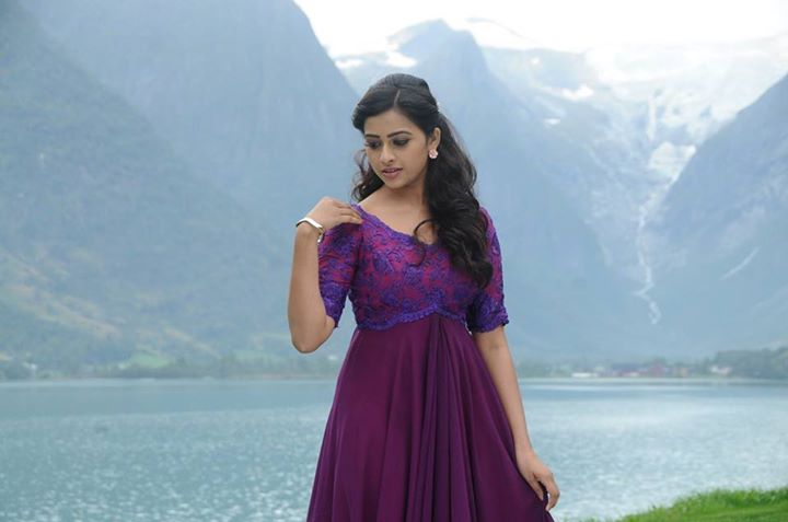 Sri Divya song sequence