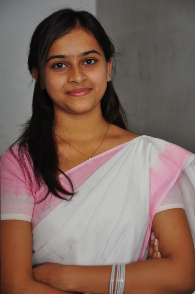 Sri Divya in traditional saree