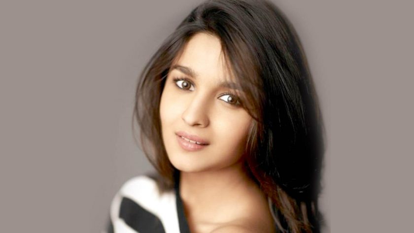 Alia Bhatt close up smiling