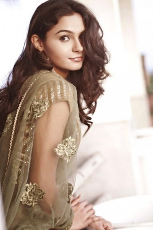 Andrea Jeremiah beutiful Tamil actress