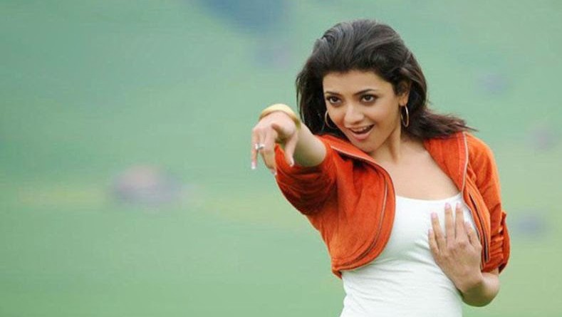 Kajal Aggarwal hot tight tshirt