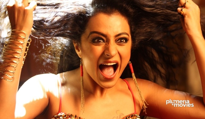 Trisha in Aranmanai 2