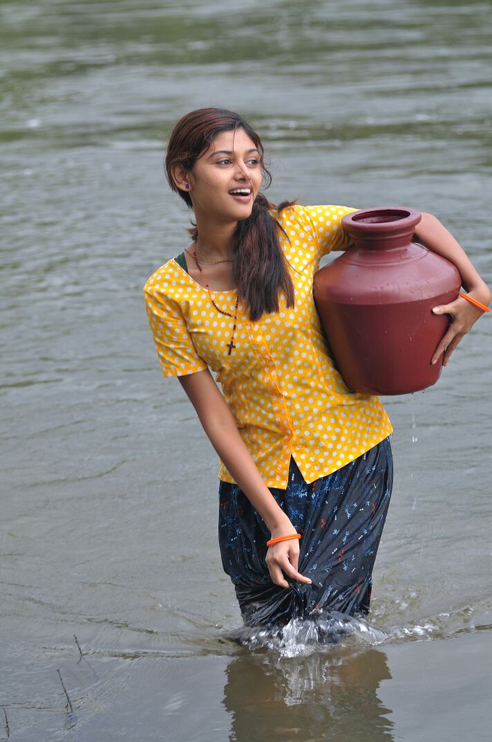 Oviya Hot Photos Oviya Helen