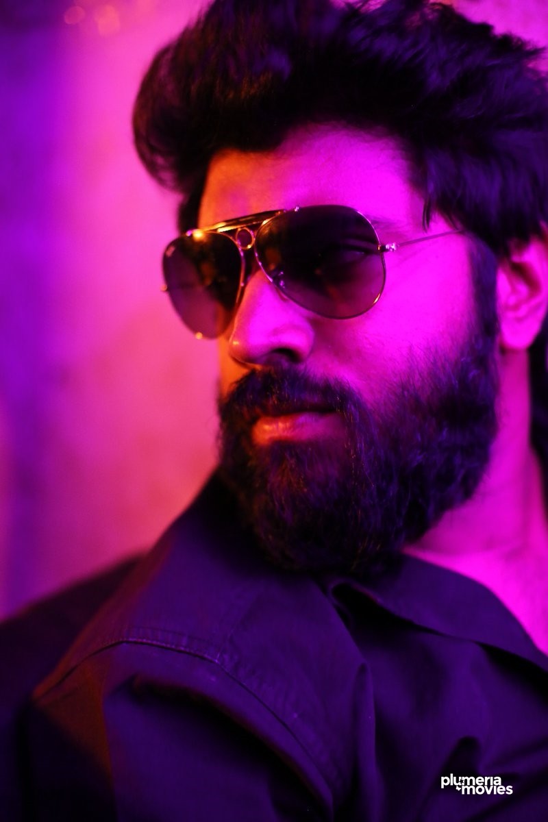 Nivin Pauly in Rechie