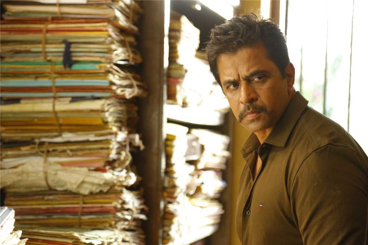 Arjun Sarja in Kolaigaran