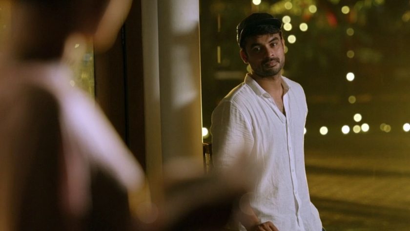 Tovino Mayanadhi Scene