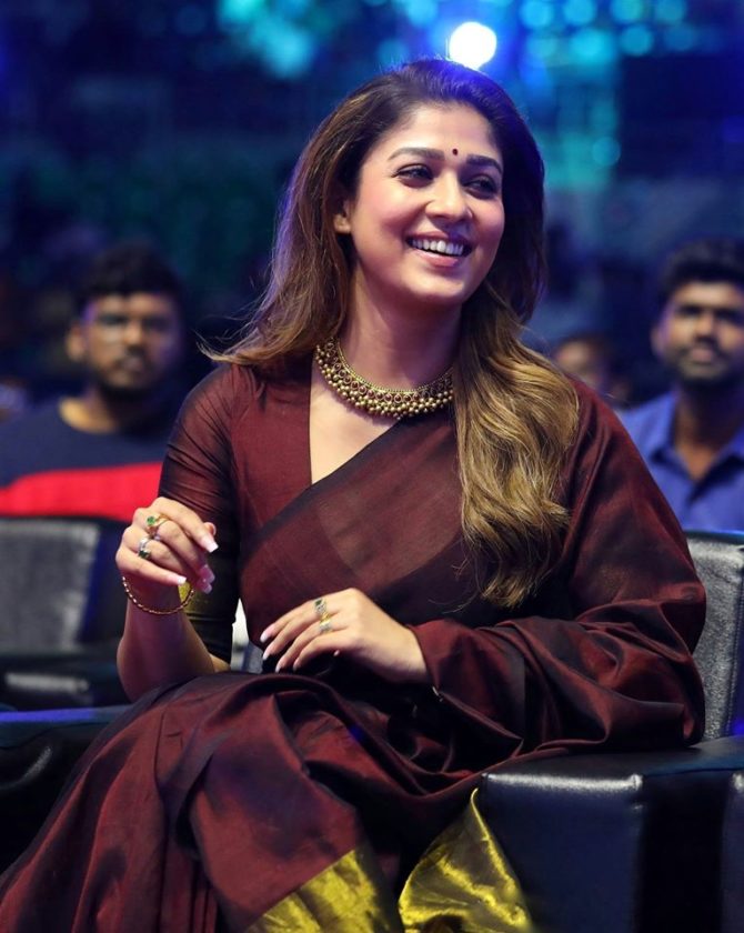 Nayanthara hot in saree