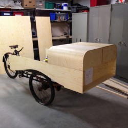 Bakfiets in verbouwing