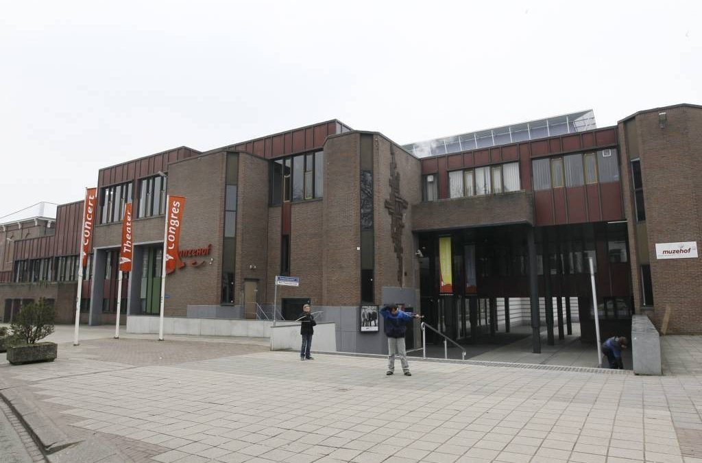 Studenten Podiumacademie nemen een week lang Theater Hanzehof & Buitensociëteit Zutphen over