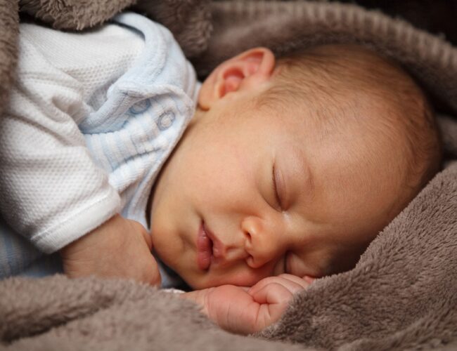 10 Tips för Bebisens Första dagar Hemma [Tiden Efter Förlossning]