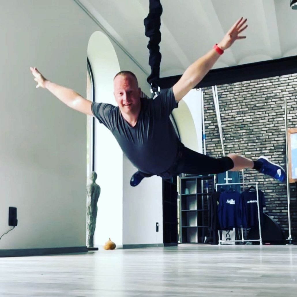 Bungee pushup fly