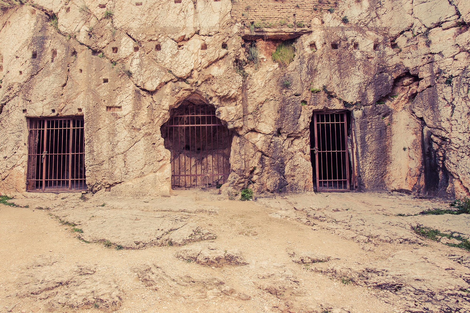 socrates prison