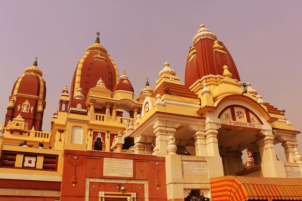 Pandits in Delhi