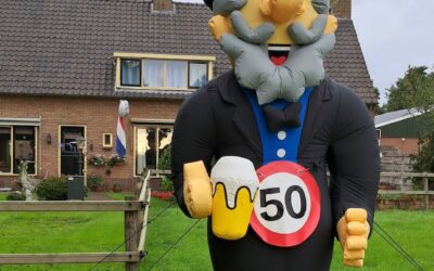 Opblaaspop schoonmaken