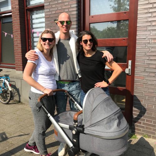 Baukje, Talitha en Jan bij de kinderwagen_co-ouderschap_vier ouders