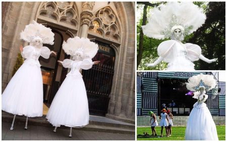 Betover uw evenement met White Cirque Steltenlopers: elegante winterse animatie voor kerst, feestdagen, Venetiaanse thema's. Boek nu voor onvergetelijke ervaringen!