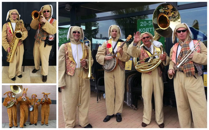 Boek het Paashazen Dixieland Looporkest voor een onvergetelijk evenement. Breed repertoire, flexibele bezetting. Swingend of ontspannen, het perfecte geluid voor uw feest!