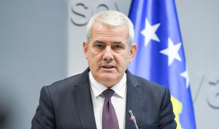 Sveçla me kritika për aleatët: Befasuese është sjellja BE-së ndaj Serbisë, jo e Serbisë ndaj Kosovës