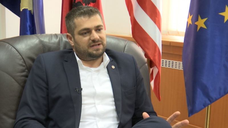  E korite emrin e babës   Andin Hoti reagon ndaj kritikave pas propozimit për ministër