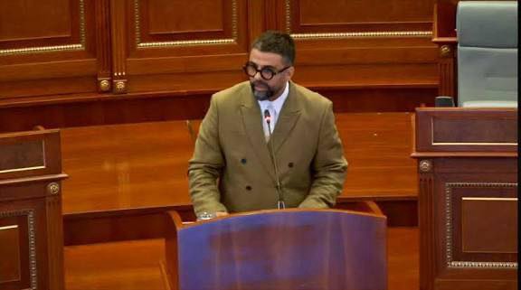 Behrami  Albin Kurti sot u dorëzua  është i mbështetur mbi murin e urrejtjes