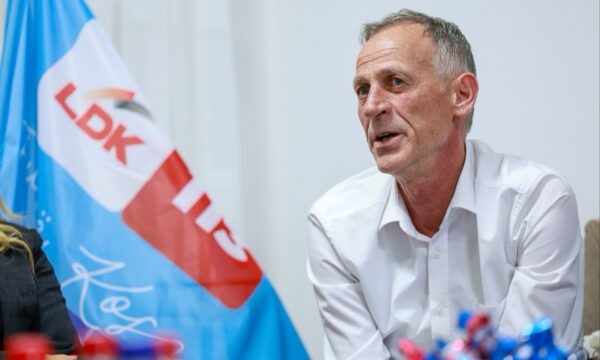 Kandidati i LDK së Besnik Osmani njofton se kanë arritur marrëveshje me PDK në për balotazhin në Fushë Kosovë