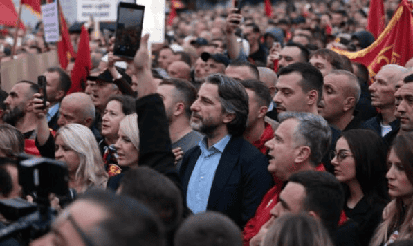 Përparim Rama mbështet protestën për ish krerët e UÇK së  Prishtina është me ju