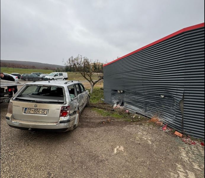 Vetaksident trafiku në Klinë  Policia jep detajet