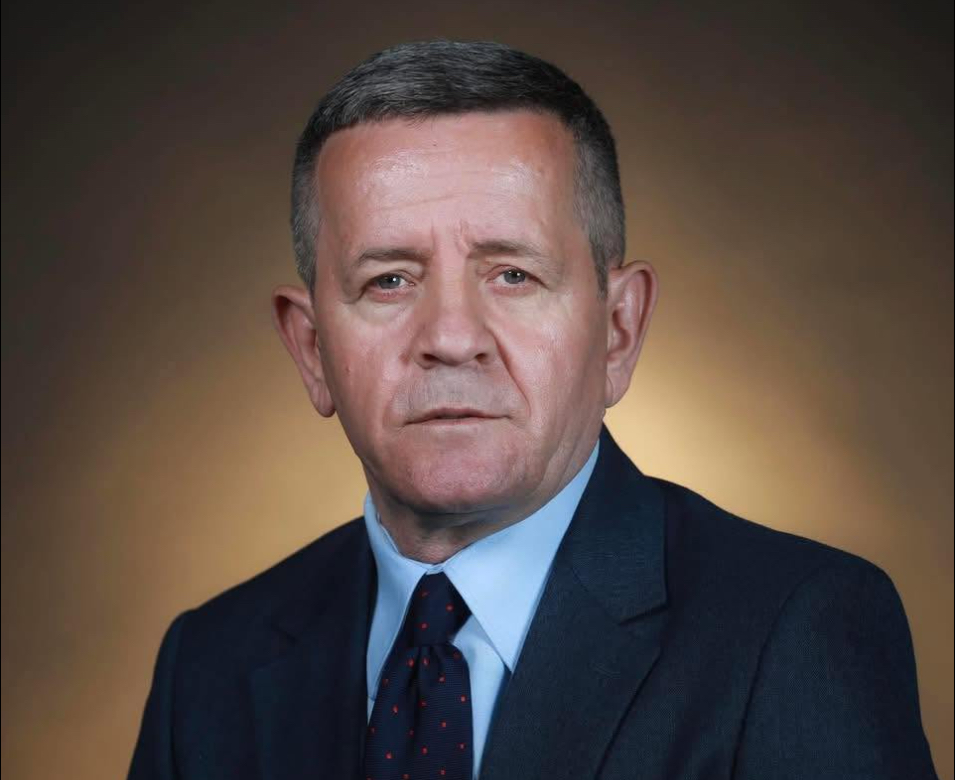 Mustafa i PDK së i kërkon koalicion Kurtit  Ti qeverinë  ne Presidencën