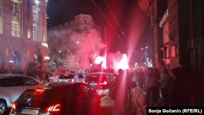 Vuçiq humbi  nisin festimet në shtabin e Listës së Studentëve dhe në qendër të Beogradit