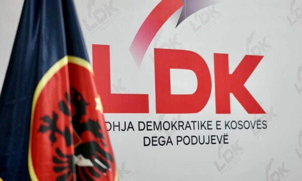 Jemi partia e Ibrahim Rugovës   reagon LDK pasi emrat e deputetëve iu vendosëm me një rresht me ata të Listës Serbe  Nuk shantazhohemi