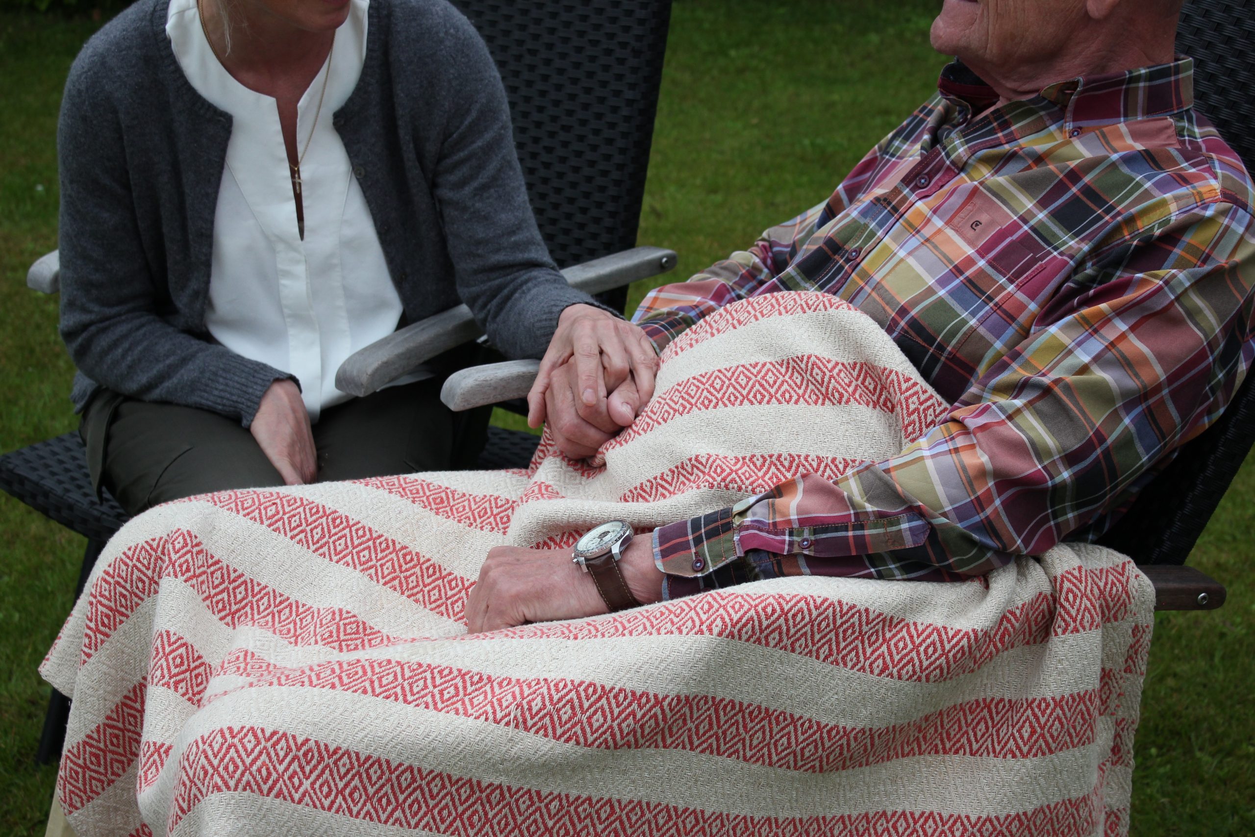 palliativ og terminal sidder med tæppe