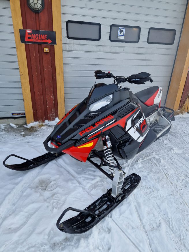 Polaris 800 Rush Pro-R