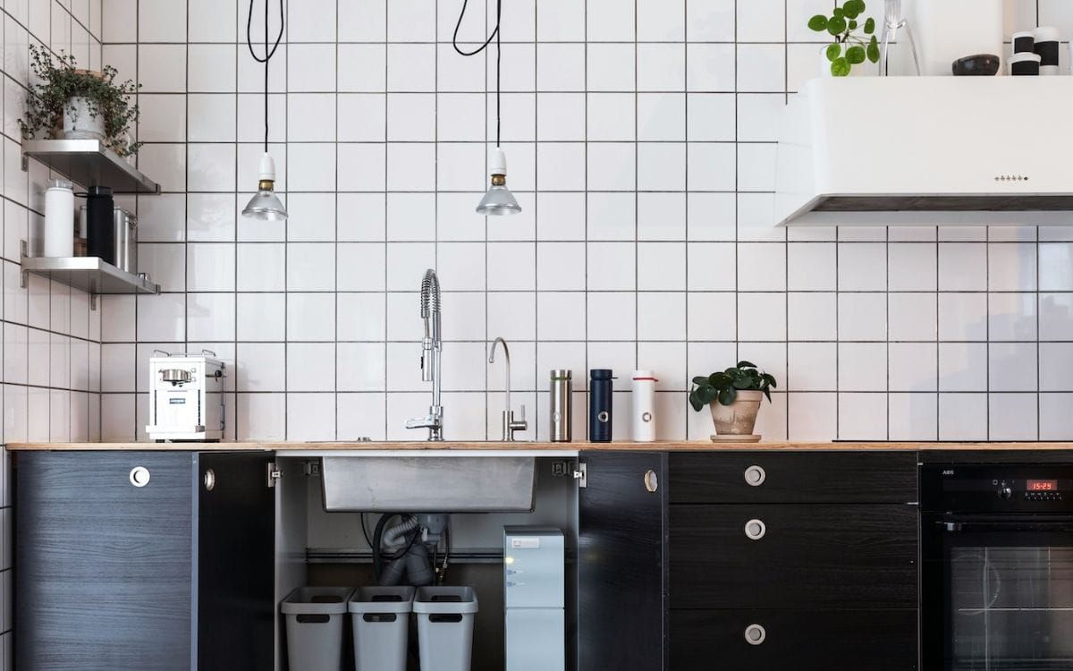 Nystädat kök hos kund med veckostäd