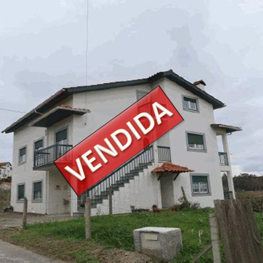 Imóvel do Banco, Moradia Transformada 2 Apartamentos