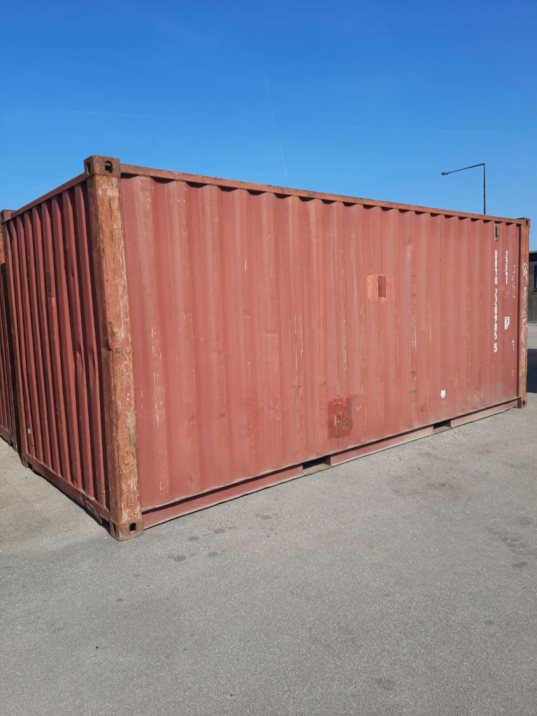 20 fods brugt skibscontainer med nummer DRYU 220905-5