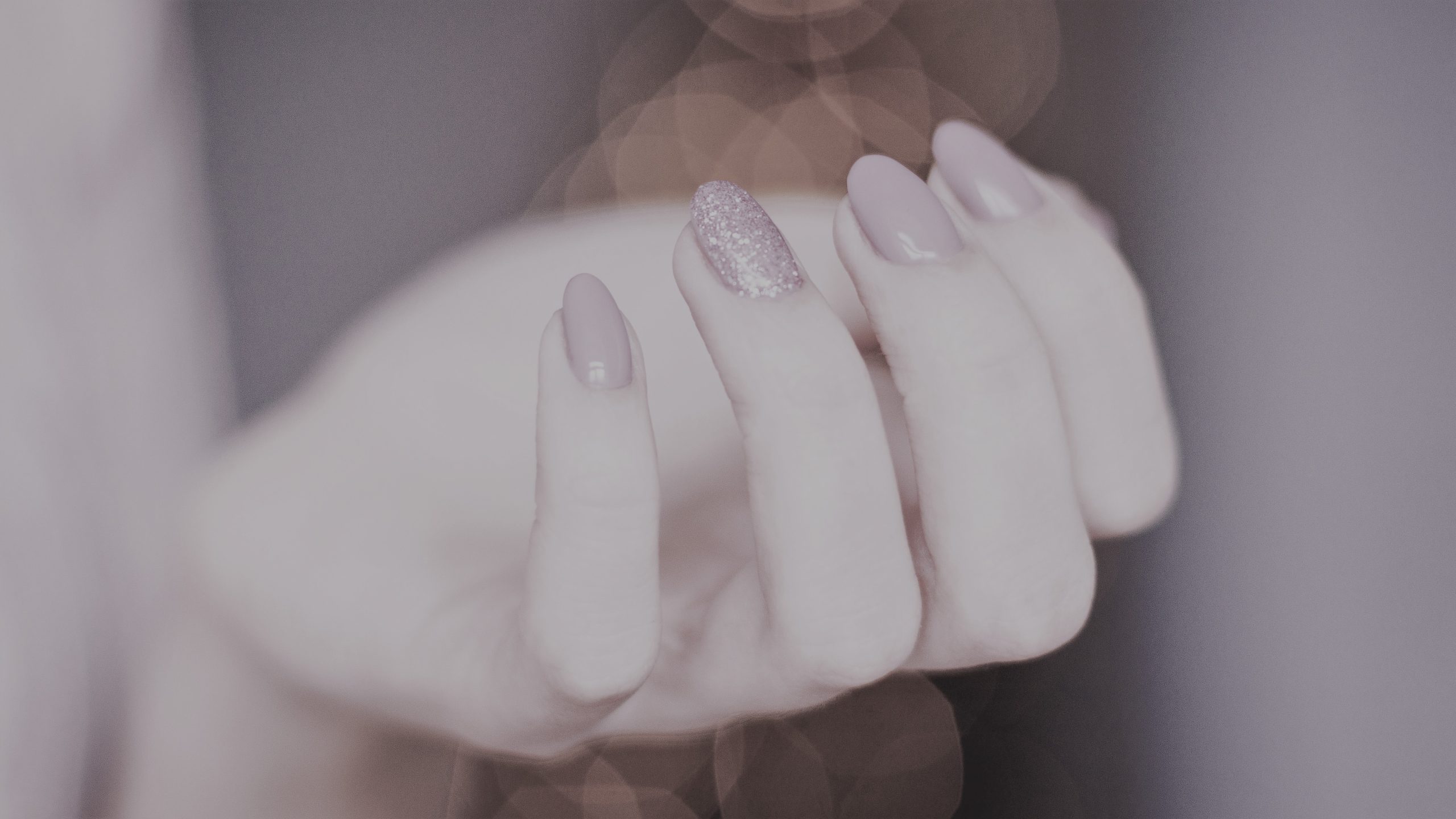 Manicure - widescreen - bw Negle Provstgaard Beauty House Køge