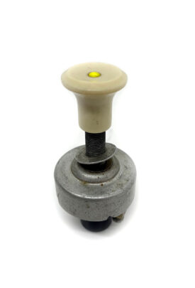 Dashboard Pull Switch with Ivory Knob & Yellow Indicator Bulb  (Used Original) - 356 - Image 4