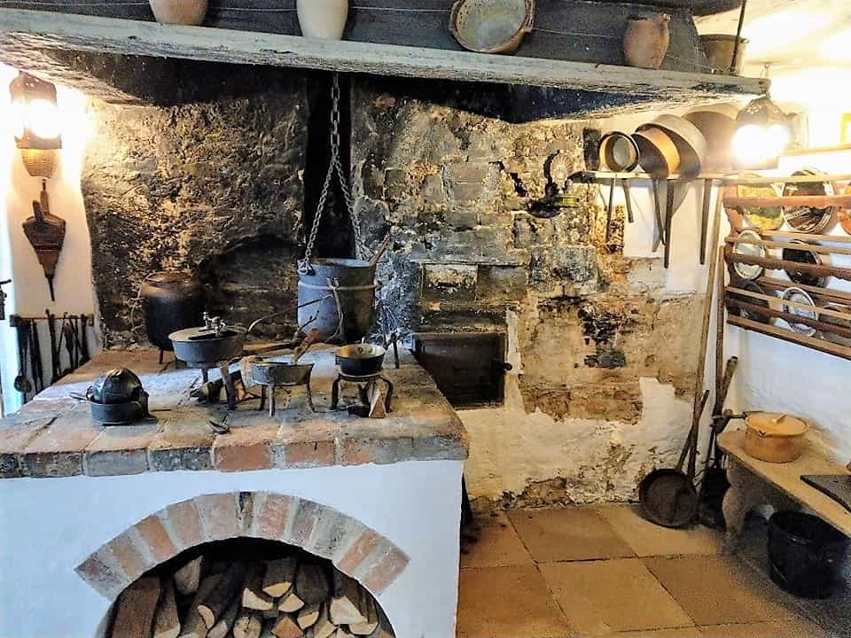 Wie lebten die Menschen früher? Wir gingen mit den Kindern im Bauernhofmuseum Illerbeuren dieser Frage auf den Grund. Ein Ausflugstipp im Allgäu für Familien.