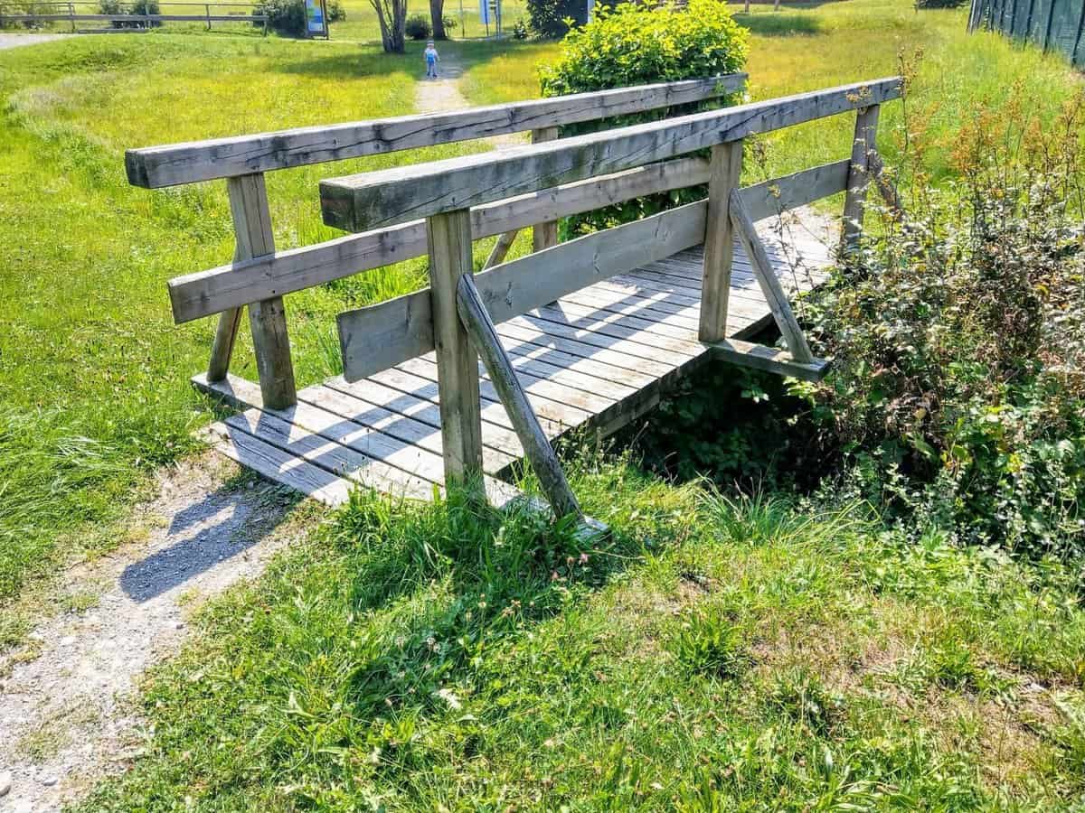 Wandern im Allgäu auf dem Carl-Hirnbeinweg: Brücke Weitnau