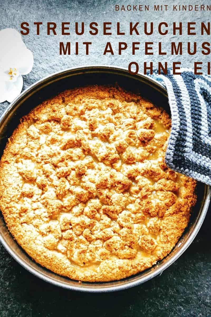 Pin für Streuselkuchen mit Apfelmus auf Puddingklecks, dem Großfamilienblog