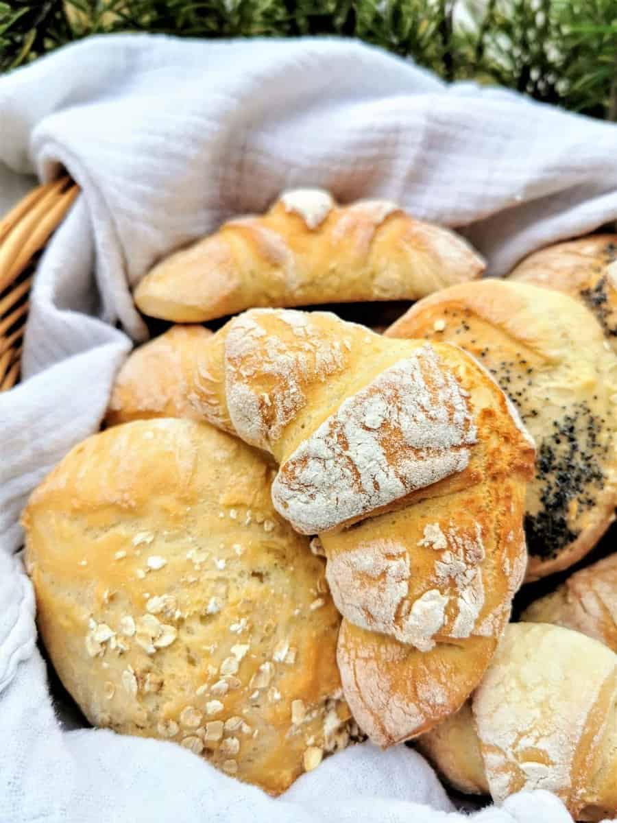 Rezept für schnelle Frühstücksbrötchen ohne Gehzeit - Puddingklecks Rezept für schnelle Frühstücksbrötchen ohne Gehzeit - Puddingklecks