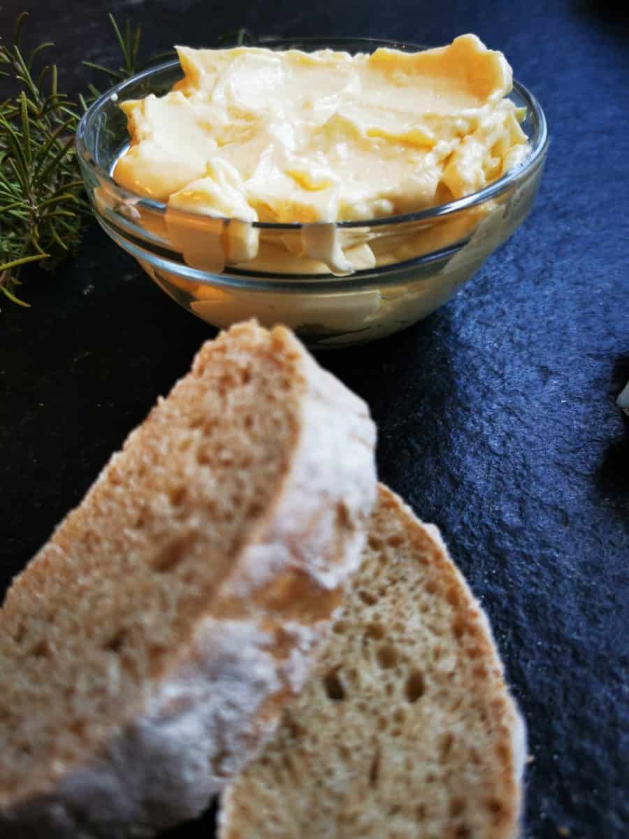 Aioli mit frischem Ciabatta ist für die Freitagslieblinge am 7.1.2022 das Lieblingsessen