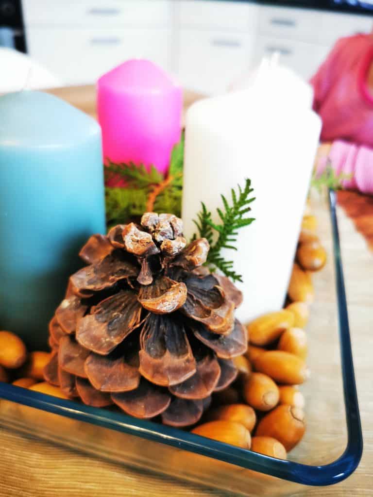 Adventskranz selber machen - so einfach geht es. Ich erkläre dir auf Puddingklecks.de, dem Großfamilienblog ein einfaches DIY