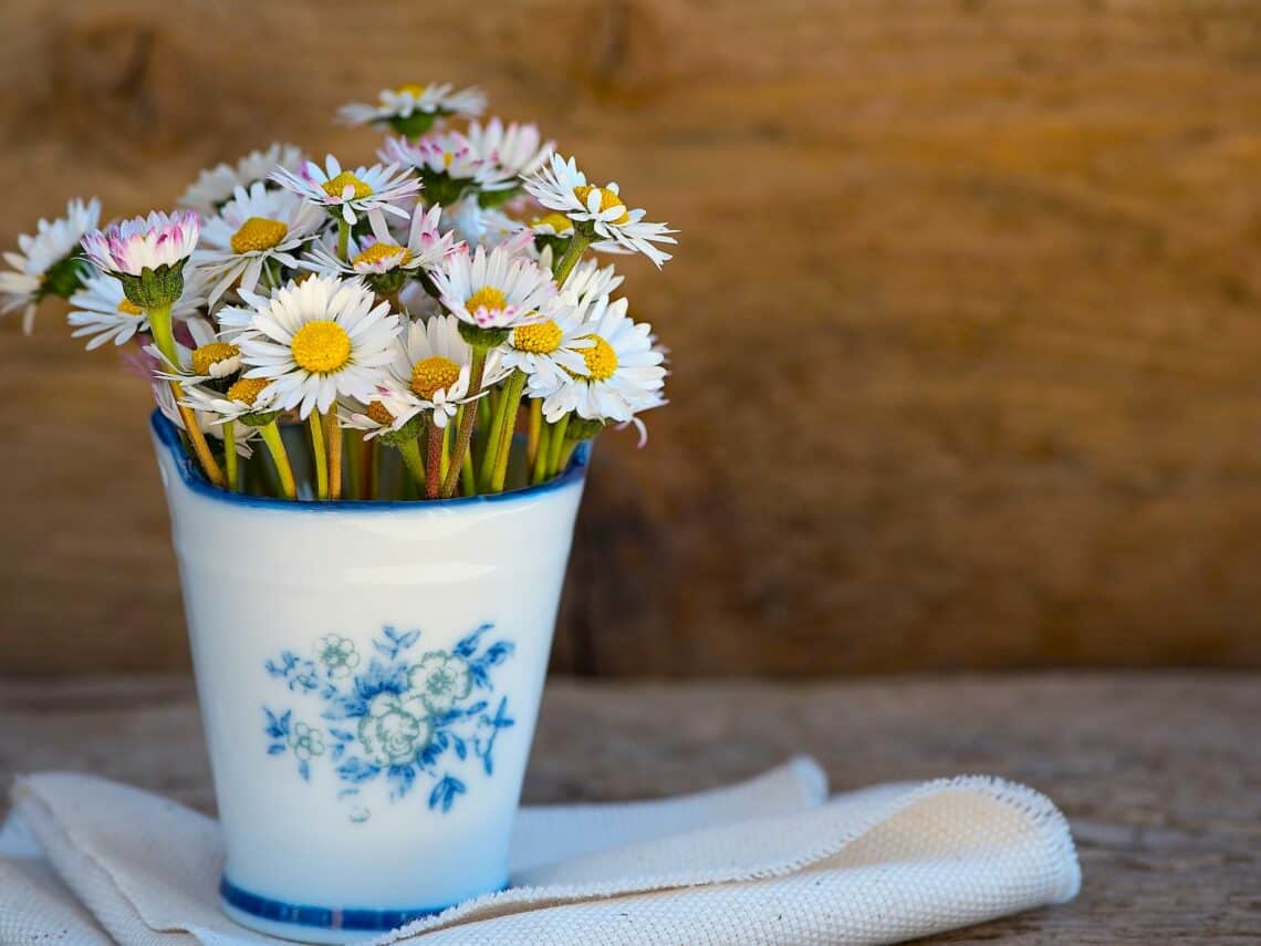 Statt Blumen zum Muttertag wünscht sich Julie, Mama von 6, ganz andere Dinge. Dinge, die den Mental Load und die Care Arbeit entlasten.