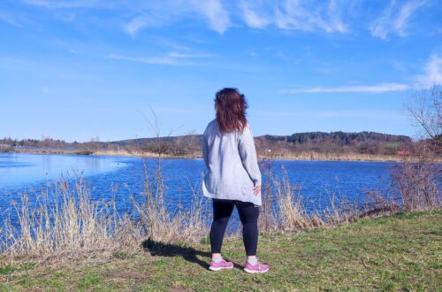 Wandern im Unterallgäu: Der Rundweg um den Frankenhofner See ist mit seiner einzigartigen Flora und Fauna ein Hingucker. Ein etwa 6-7 km langer Rundweg um den Wertach Stausee