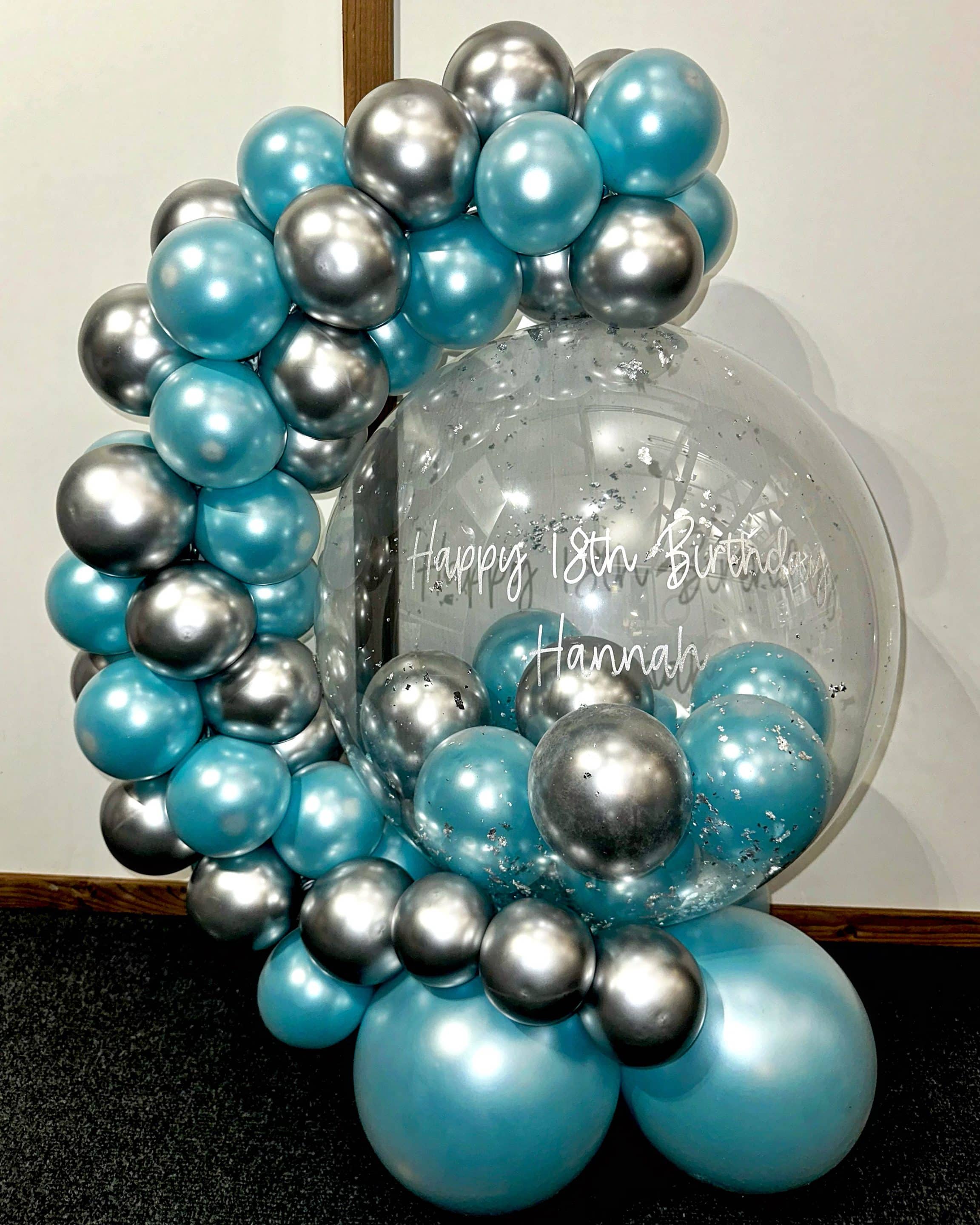 Tiffany&Co Bubble Hug Balloon